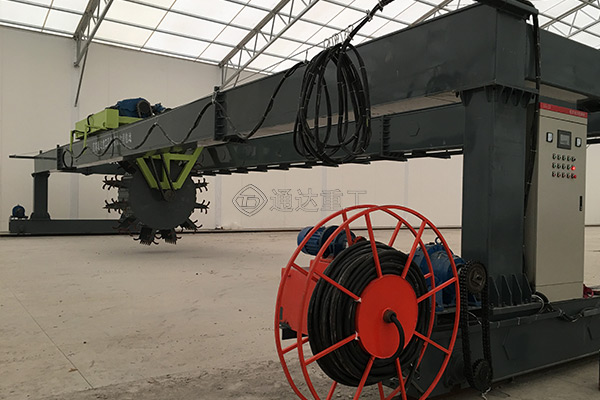 通達重工專業(yè)生產定制20米大型葉輪翻堆機